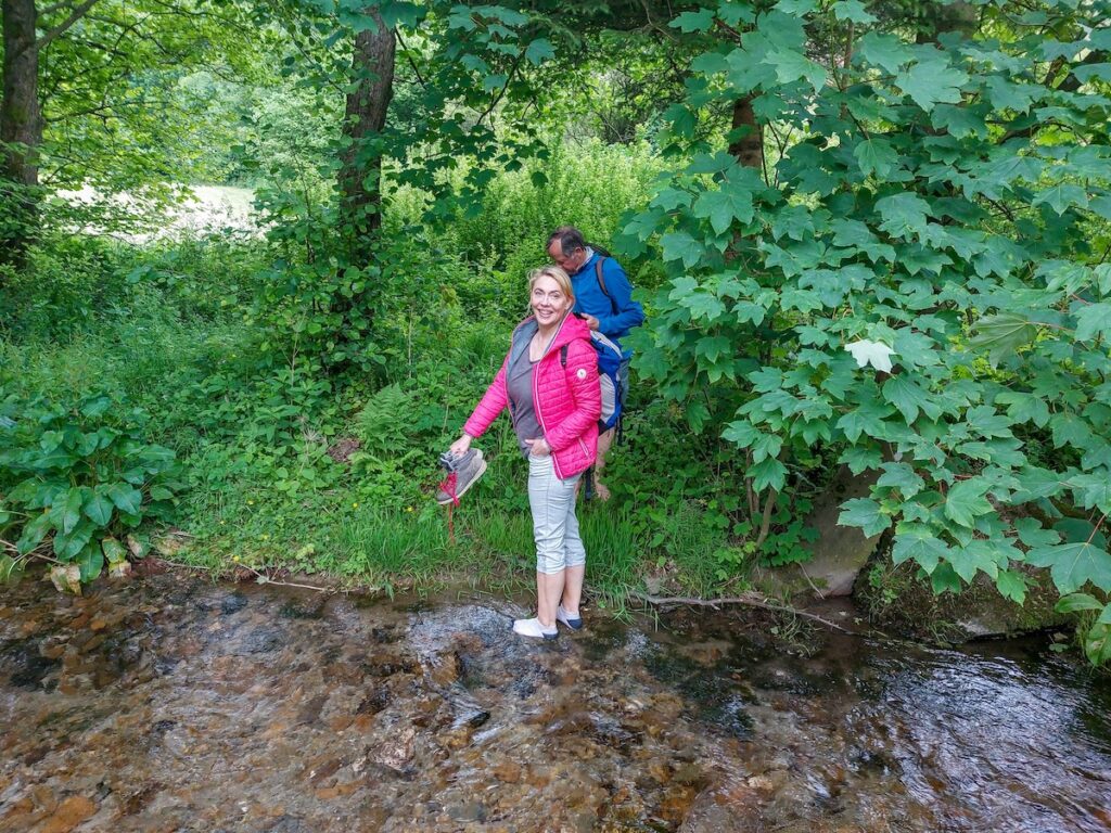 Reiseexpertin Antje Zimmermann auf dem neuen Sauerland-Camino 