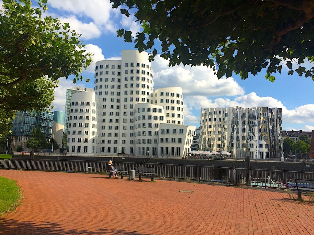 Die Gehry-Bauten in Düsseldorf