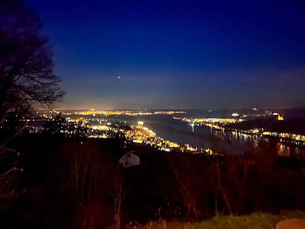 Ausblick auf das weihnachtliche Rüdesheim 